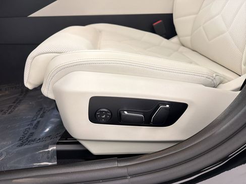 New 2026 BMW 530i w/ Premium Package image 13