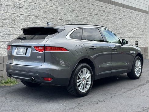 Used 2017 Jaguar F-PACE Prestige AWD/4WD image 3