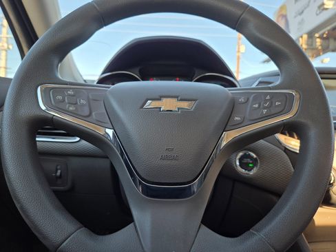 Used 2018 Chevrolet Cruze LT w/ Convenience Package FWD image 18