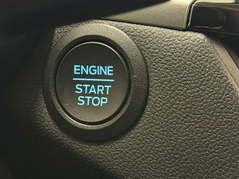 Certified 2023 Ford Escape Active AWD/4WD image 33