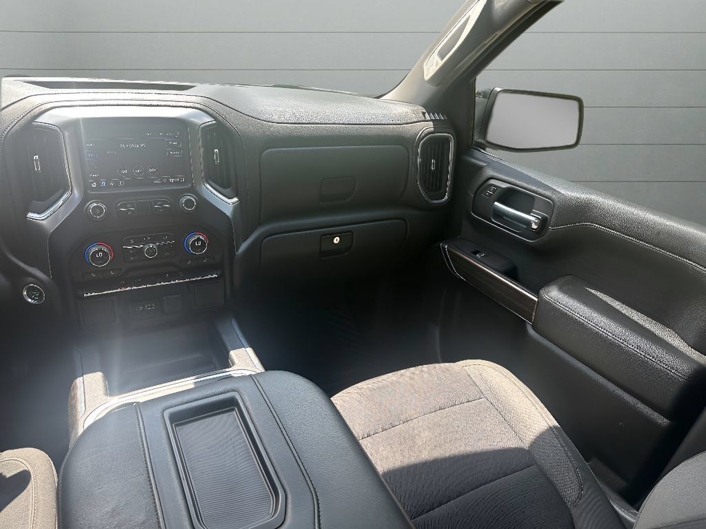 Used 2022 Chevrolet Silverado 1500 RST w/ Z71 Off-Road Package AWD/4WD image 11