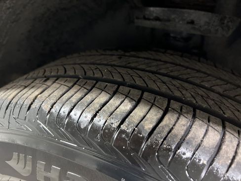 Used 2025 Chevrolet Trax LT w/ LT Convenience Package image 38