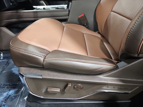 Used 2026 Ford F250 King Ranch w/ Chrome Package image 30