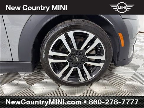 Used 2023 MINI Cooper S image 9
