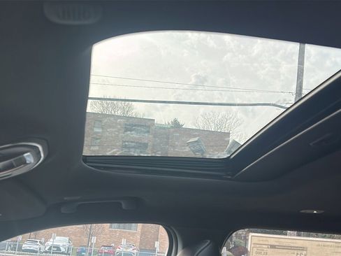 New 2025 Jeep Grand Cherokee L Altitude image 29