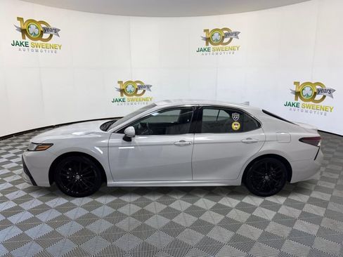 Used 2024 Toyota Camry XSE FWD image 6