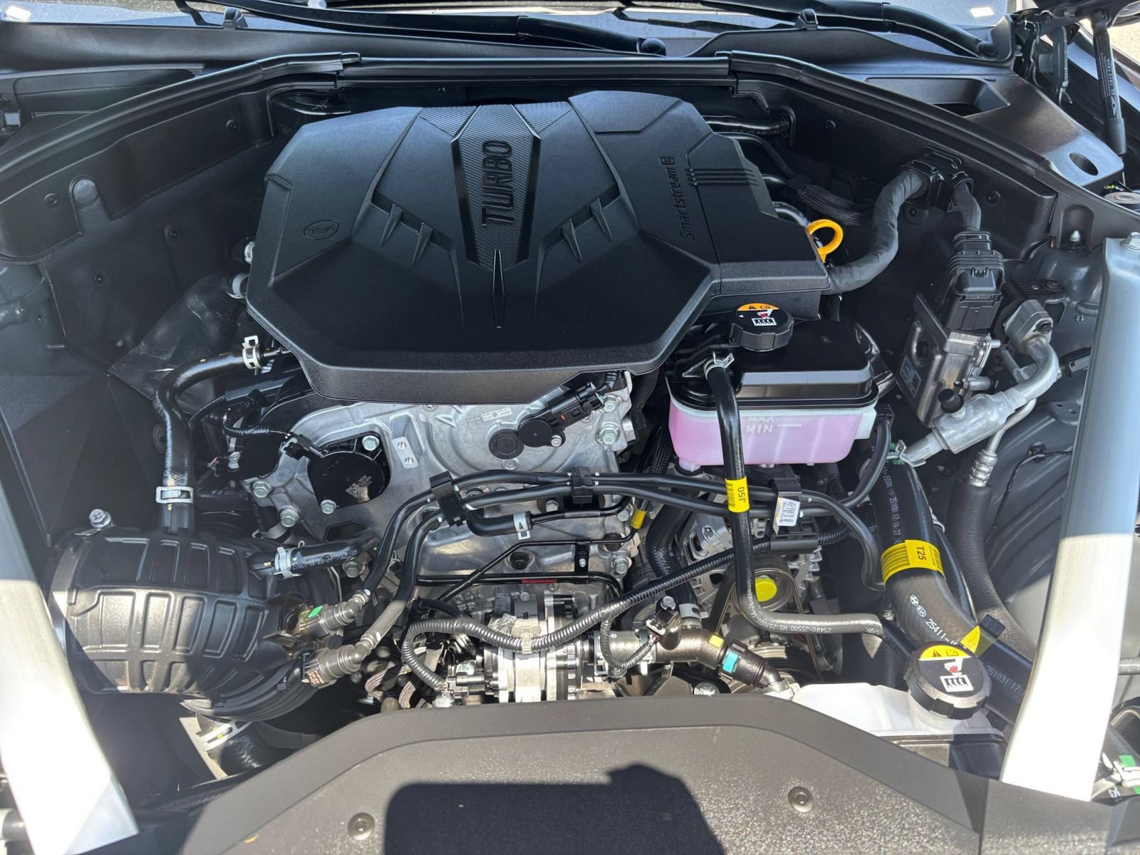 Used 2026 Genesis G70 2.5T RWD image 57