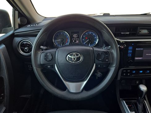 Used 2019 Toyota Corolla LE FWD image 22