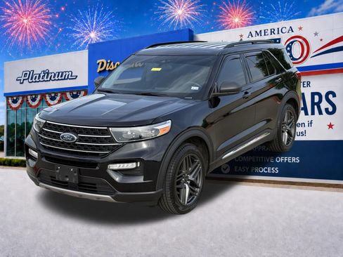Used 2021 Ford Explorer XLT w/ Equipment Group 202A RWD image 11