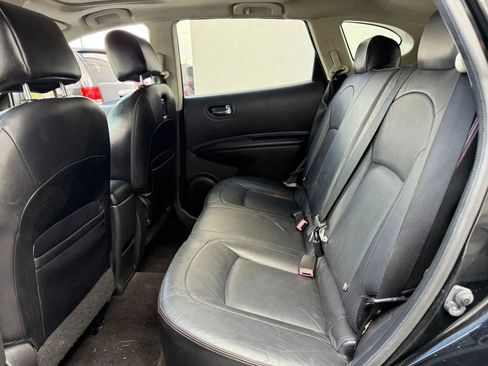 Used 2009 Nissan Rogue SL w/ Leather Pkg image 19