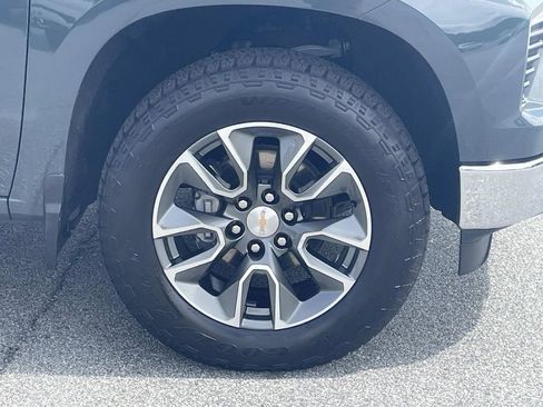 Used 2025 Chevrolet Silverado 1500 LT AWD/4WD image 11