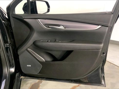 Used 2023 Cadillac XT5 Luxury FWD image 25