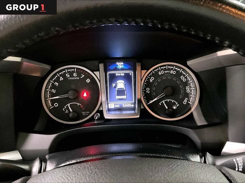 Used 2022 Toyota Tacoma SR5 AWD/4WD image 26