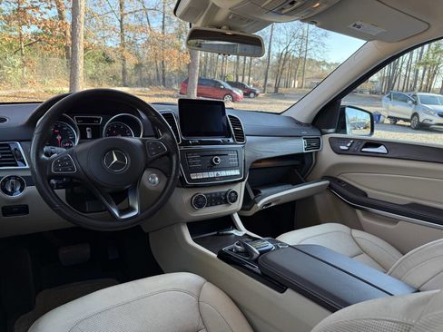 Used 2017 Mercedes-Benz GLS 550 4MATIC image 20