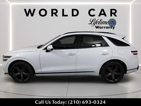 Used 2025 Genesis GV70 3.5T Sport w/ Sport Prestige Package AWD/4WD image 6