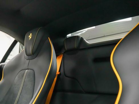Used 2025 Ferrari Roma Spider RWD image 40