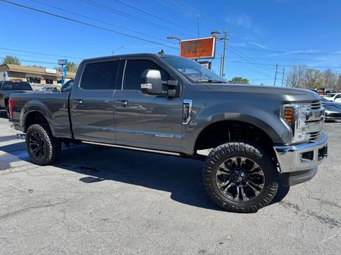 Used 2019 Ford F250 Lariat w/ Lariat Ultimate Package AWD/4WD image 1