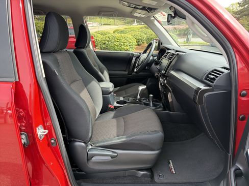 Used 2024 Toyota 4Runner TRD Off-Road image 25