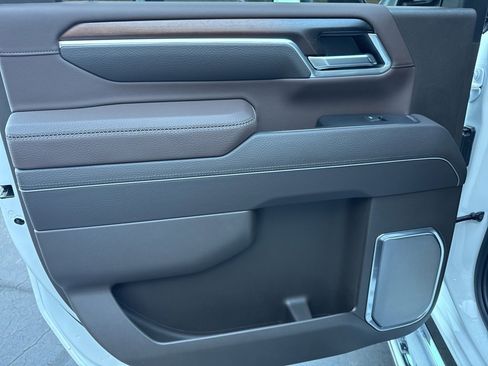 New 2026 GMC Sierra 2500 Denali w/ Denali Reserve Package image 10