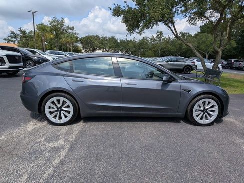Used 2023 Tesla Model 3 Standard Range RWD image 3