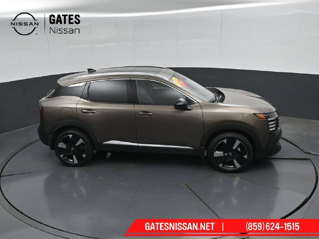 Certified 2026 Nissan Kicks SR w/ SR Premium Package AWD/4WD image 45