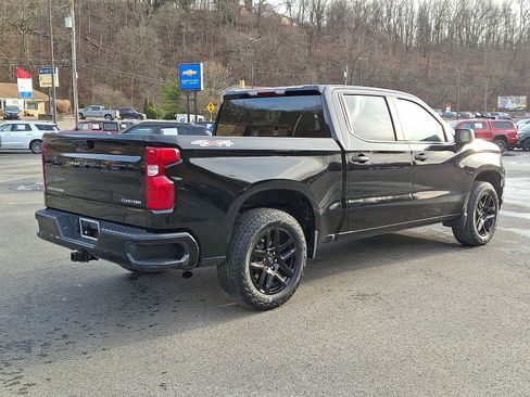 Used 2023 Chevrolet Silverado 1500 Custom image 6