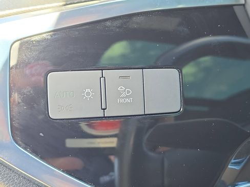 Used 2023 Audi Q3 2.0T Premium w/ Black Optic Package image 25