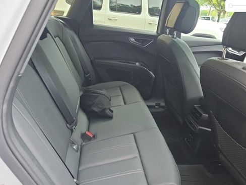 Used 2024 Audi Q4 e-tron Premium Plus w/ Premium Plus AWD/4WD image 5