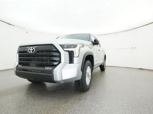 New 2026 Toyota Tundra SR5 AWD/4WD image 12