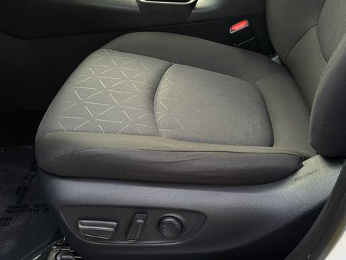 Used 2024 Toyota RAV4 XLE w/ Convenience Package AWD/4WD image 18