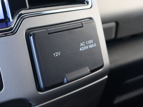 Used 2022 Ford F250 Lariat w/ Black Appearance Package image 41