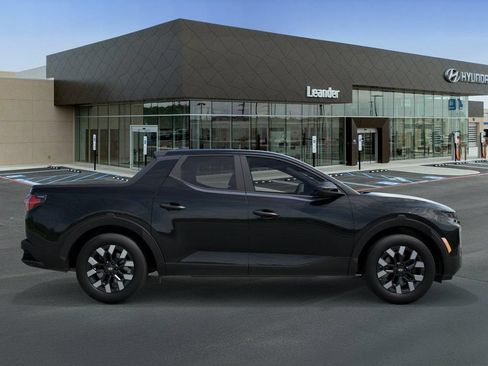 New 2027 Hyundai Santa Cruz SE FWD image 7