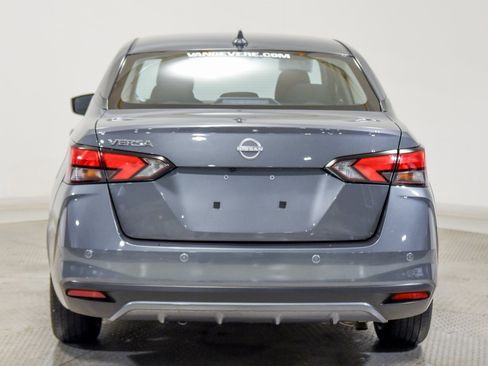 Used 2025 Nissan Versa SV image 11