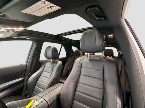 Used 2021 Mercedes-Benz GLE 350 4MATIC image 18