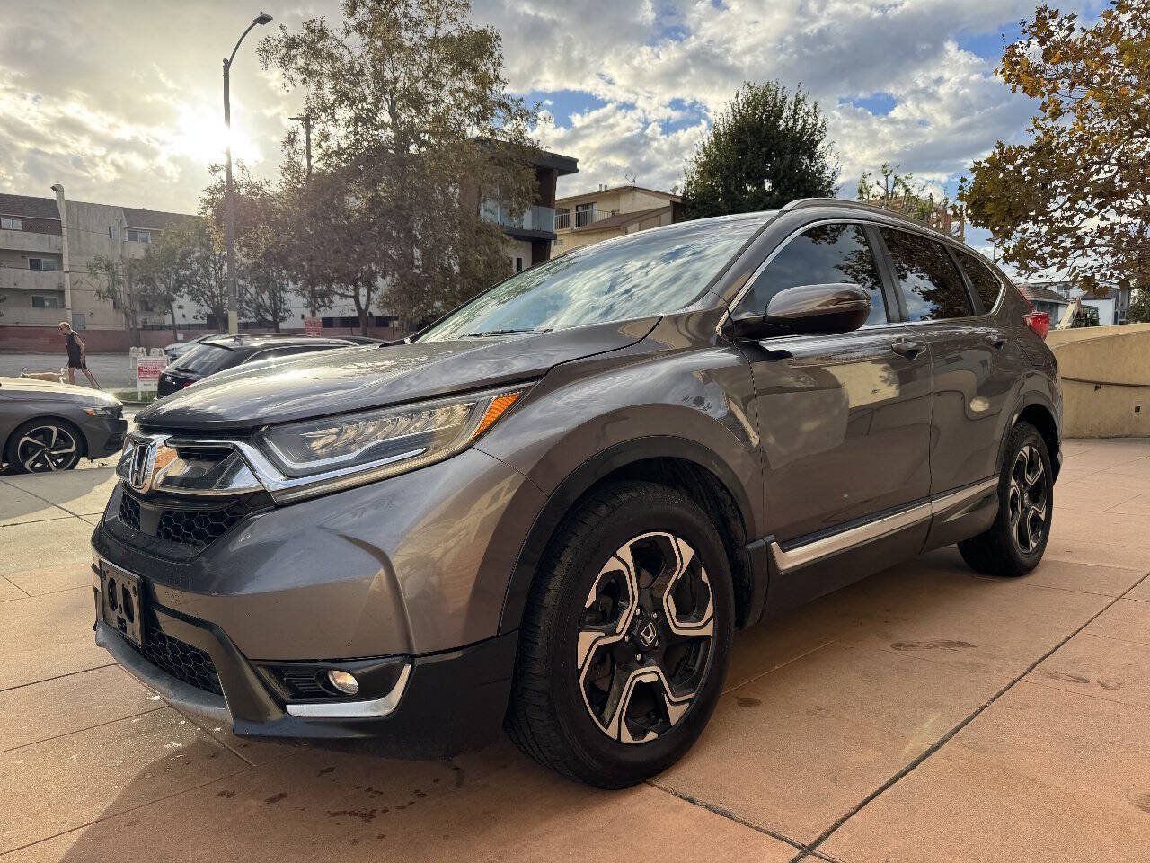 Used 2019 Honda CR-V Touring image 5