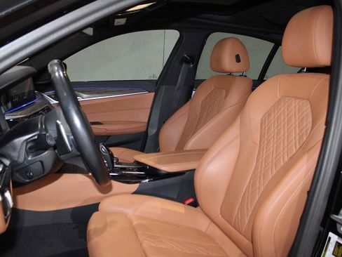 Certified 2023 BMW 530i w/ M Sport Package image 13