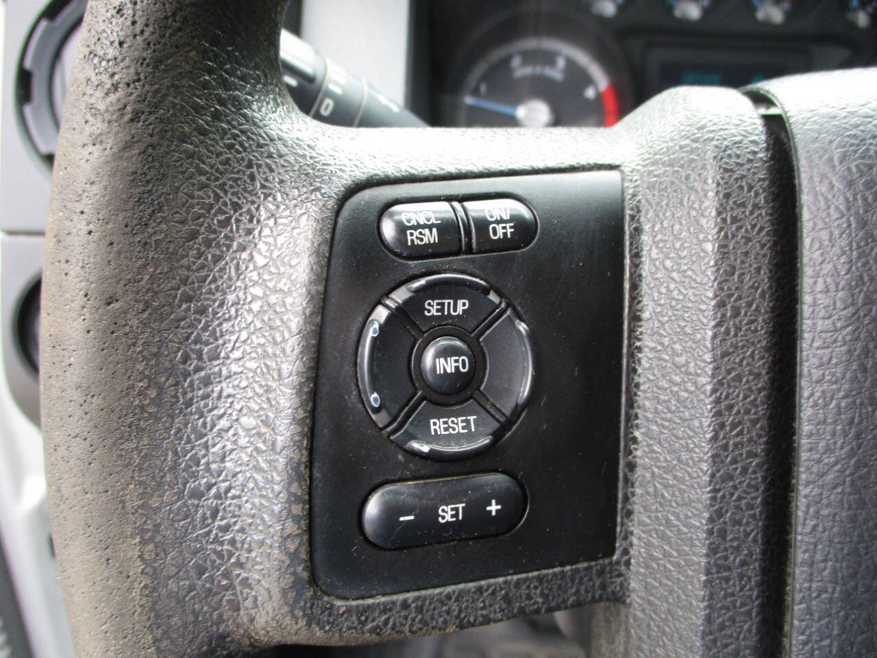 Used 2016 Ford F550 4x4 Regular Cab Super Duty w/ Power Equipment Group image 29