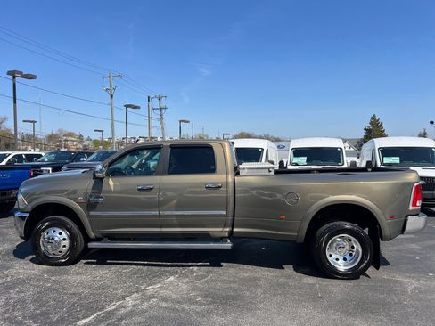 Used 2015 RAM 3500 Laramie Longhorn image 9