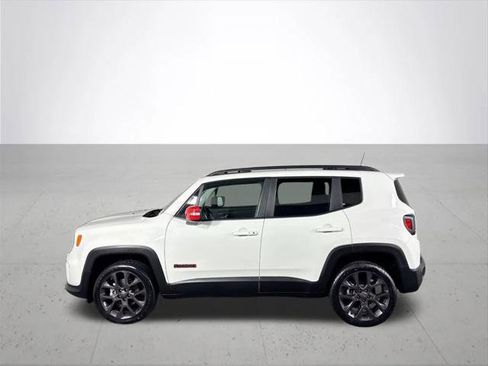 Certified 2023 Jeep Renegade Latitude w/ Sun/Sound Group AWD/4WD image 10