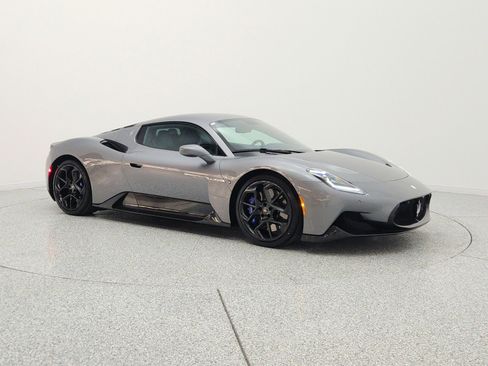 Used 2022 Maserati MC20 Coupe RWD image 3
