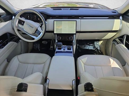 Certified 2023 Land Rover Range Rover Long Wheelbase Autobiography AWD/4WD image 9
