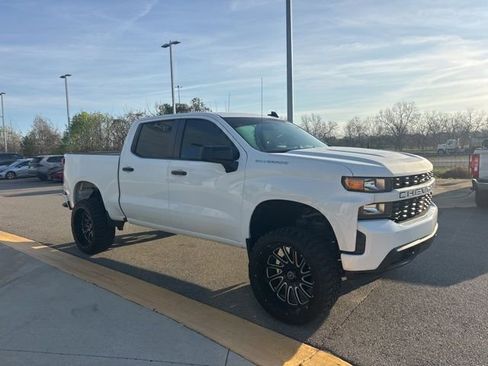 Used 2020 Chevrolet Silverado 1500 Custom w/ Custom Value Package image 7