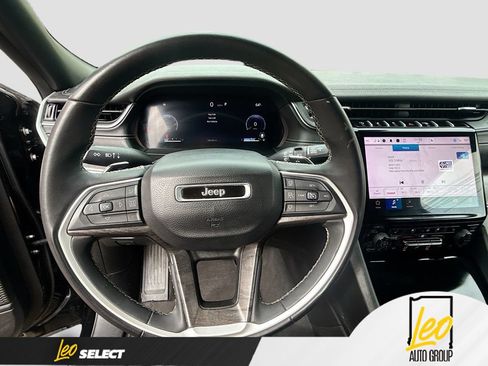 Used 2024 Jeep Grand Cherokee L Limited w/ Luxury Tech Group II AWD/4WD image 14