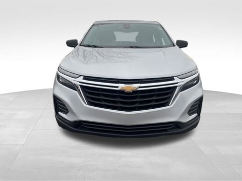 Used 2022 Chevrolet Equinox LS image 8