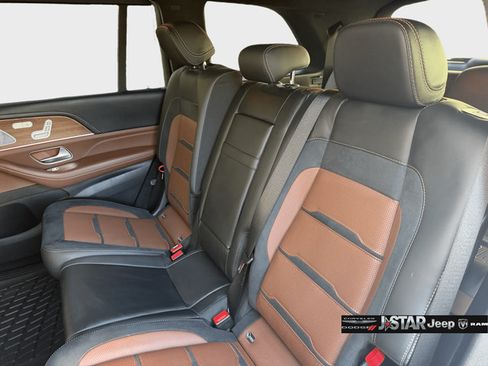 Used 2024 Mercedes-Benz GLS 63 AMG 4MATIC image 27