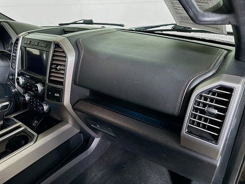 Used 2019 Ford F150 Platinum w/ Equipment Group 701A Luxury image 29