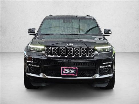 Used 2025 Jeep Grand Cherokee L Summit AWD/4WD image 2