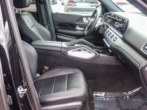 Used 2025 Mercedes-Benz GLE 450e 4MATIC image 19