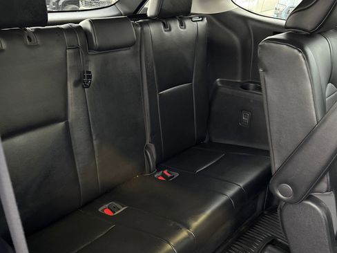 Used 2021 Toyota Highlander XLE image 21