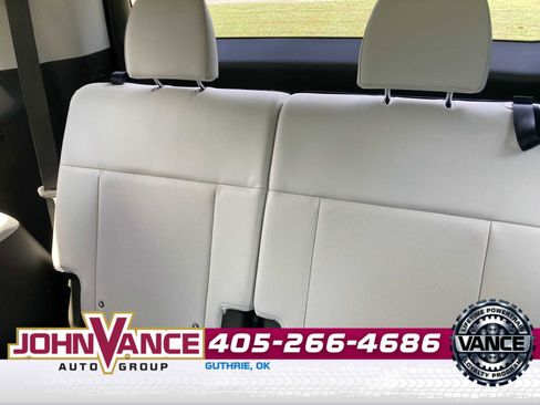 Used 2025 Hyundai Santa Fe Calligraphy AWD/4WD image 5